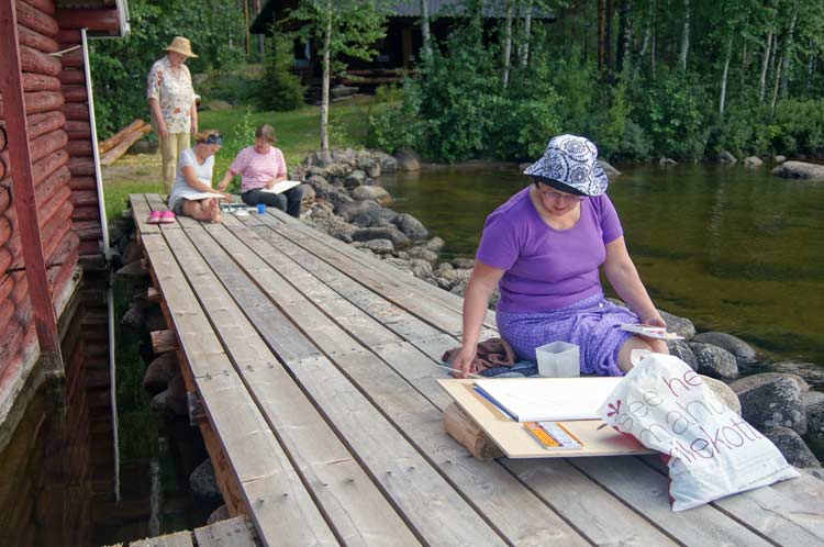 Some of the watercolor students chose the dock as a vantage point. The Puukonsaari art workshop.